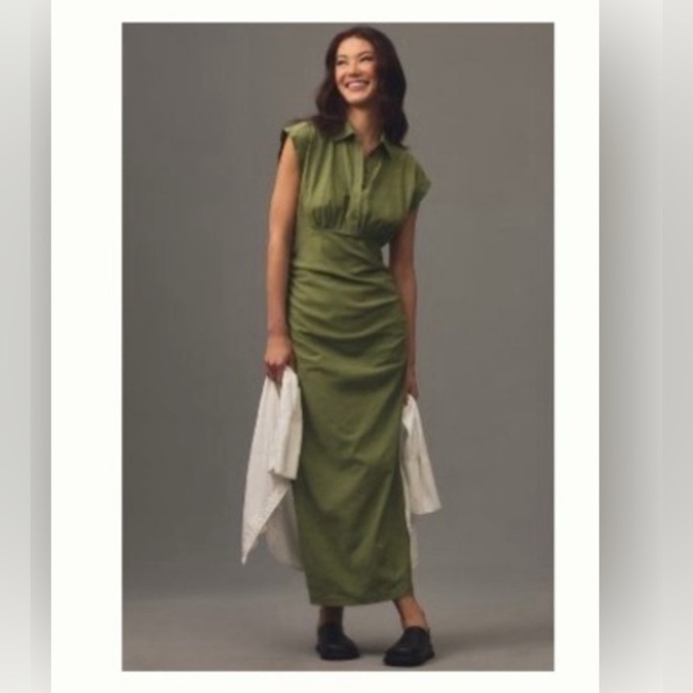 Cap-Sleeve V-Neck Ruched Slim
Midi Dress Anthropologie